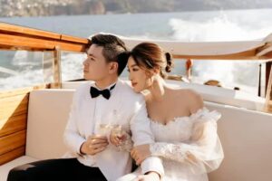 Khoe vẻ đẹp tự nhiên và cảm xúc